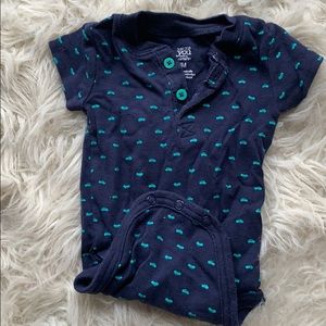 6 month short sleeve onesie, navy with green